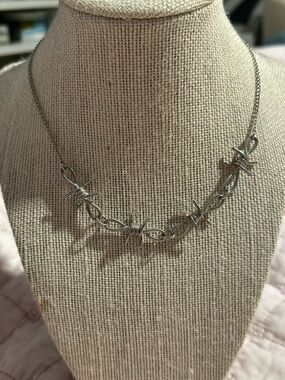 Barbed Wire Adjustable Chain Necklace